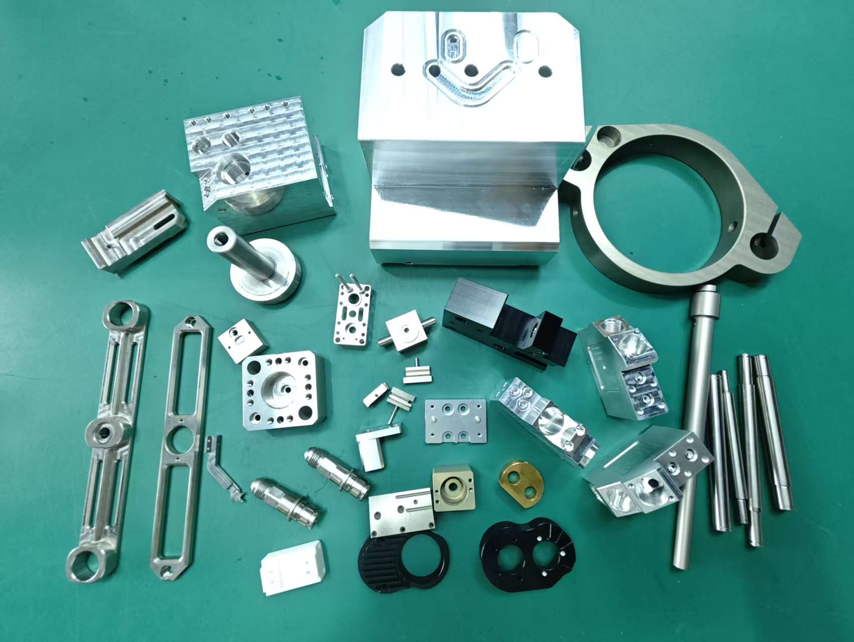 5-axis machining (part #F95A2785)